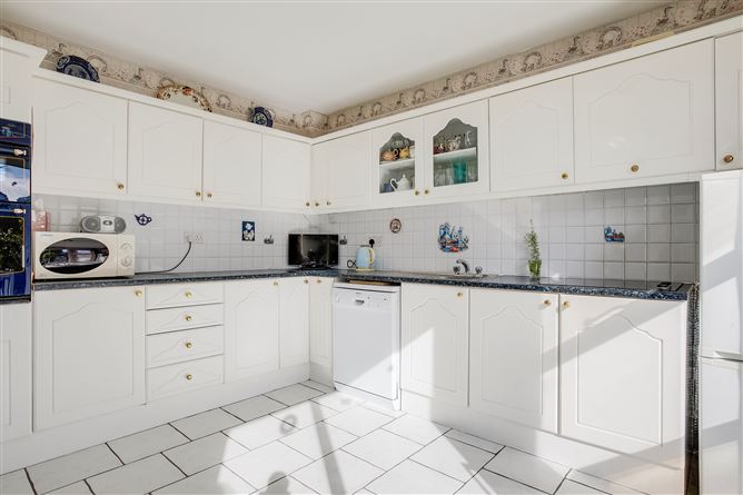 18 Hermitage Close, Rathfarnham, Dublin 16