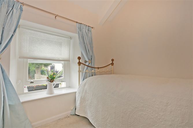 14 Castle Street, Castleconnell, Co. Limerick