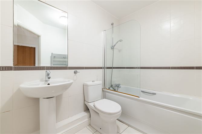 25 Bracken Hill, Simon's Ridge, Blackglen Road, Sandyford, Dublin 18
