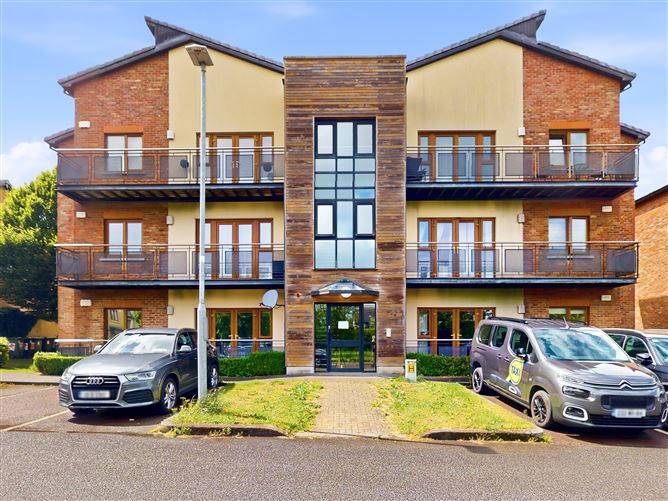19 Aylmer Drive, Newcastle, Co. Dublin
