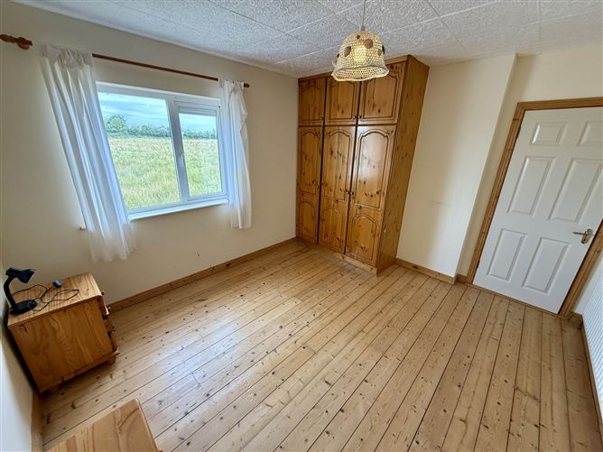 Photo 19 of 27 — 16 Cherryvale, Ballyhaunis, County Mayo