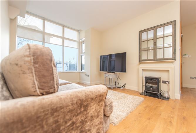 5 Earls Island, Salmon Weir, City Centre, Galway