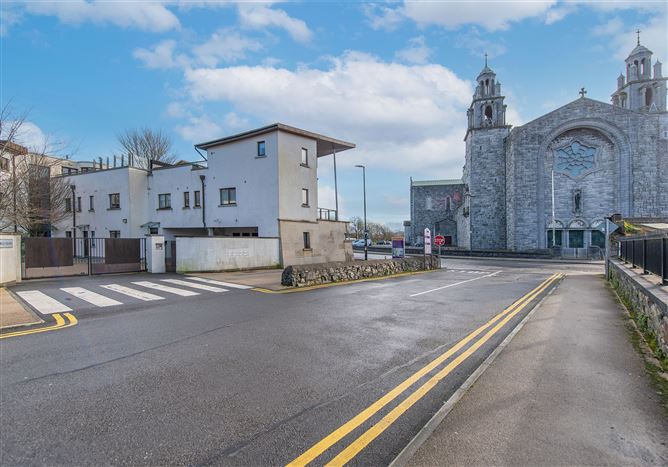5 Earls Island, Salmon Weir, City Centre, Galway