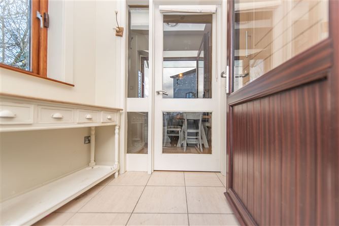 5 Earls Island, Salmon Weir, City Centre, Galway
