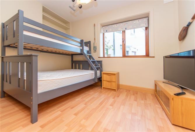 5 Earls Island, Salmon Weir, City Centre, Galway