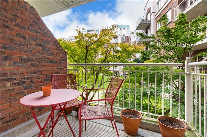 118 Pembroke Square, Grand Canal Street Upper, Ballsbridge, Dublin 4