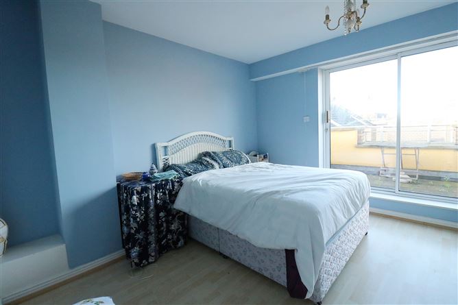 20 St Peters Square, Phibsborough, Dublin 7
