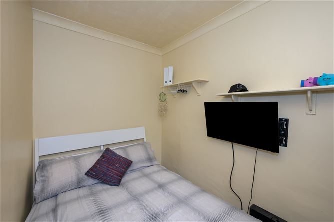 6 College Square, College Road, The Lough, Cork