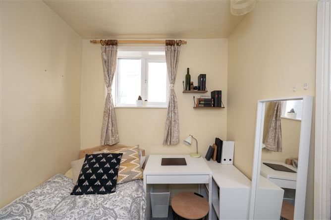 6 College Square, College Road, The Lough, Cork