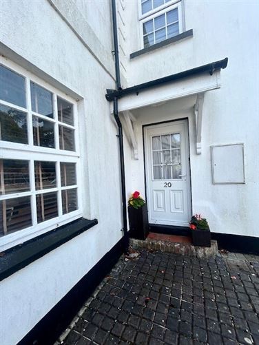 20 The Stables, Woodstown, Co. Waterford