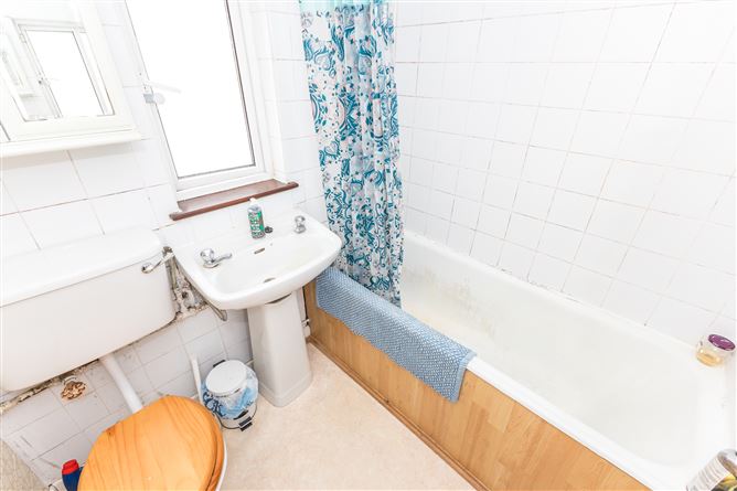 81 Shanliss Road, Santry, Dublin 9