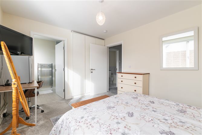 26 Larkfield Way, Leopardstown, Dublin 18