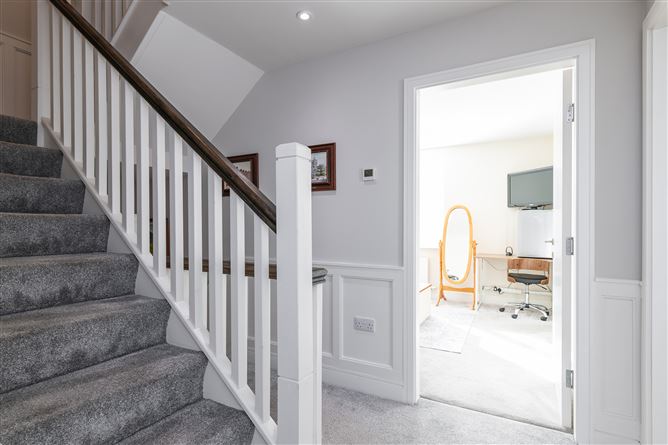 26 Larkfield Way, Leopardstown, Dublin 18