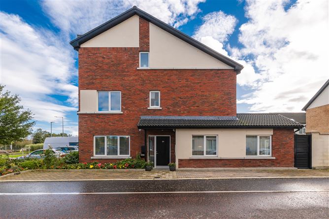 26 Larkfield Way, Leopardstown, Dublin 18