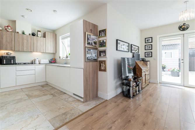 26 Larkfield Way, Leopardstown, Dublin 18