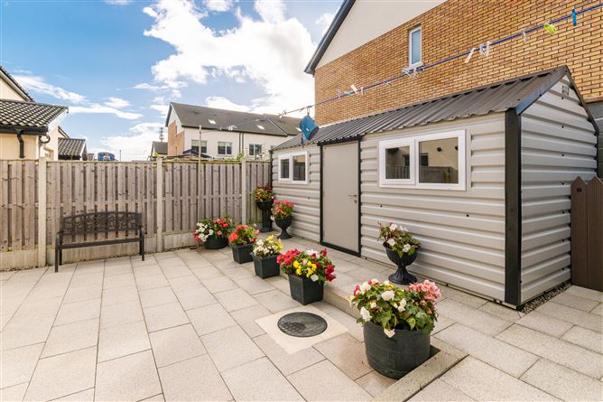 26 Larkfield Way, Leopardstown, Dublin 18
