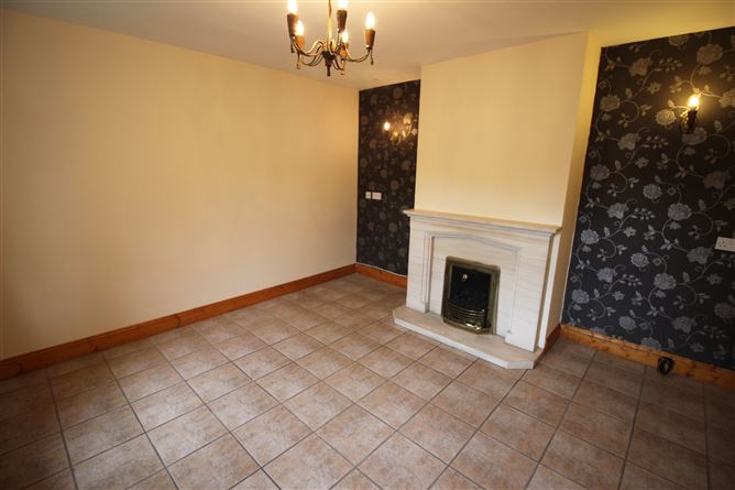 9 Sally Gardens, Millstreet Road, Macroom, Cork