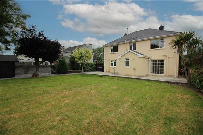9 Sally Gardens, Millstreet Road, Macroom, Cork