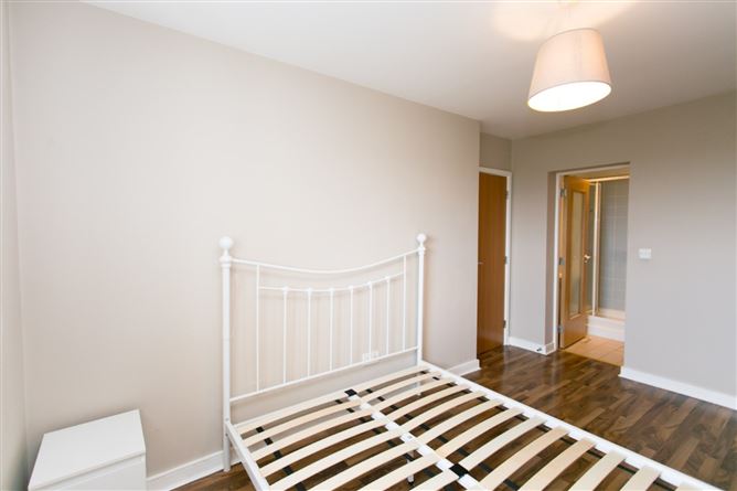 13 Rockbrae Hall, Ticknock Hill, Sandyford, Dublin 18