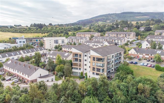 13 Rockbrae Hall, Ticknock Hill, Sandyford, Dublin 18