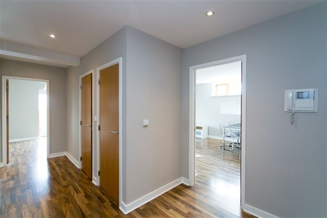13 Rockbrae Hall, Ticknock Hill, Sandyford, Dublin 18