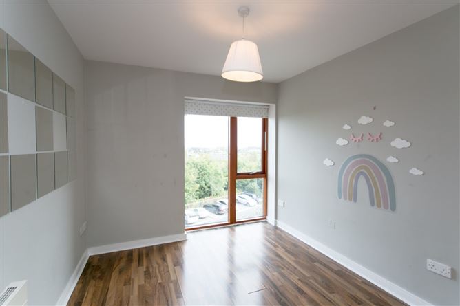 13 Rockbrae Hall, Ticknock Hill, Sandyford, Dublin 18
