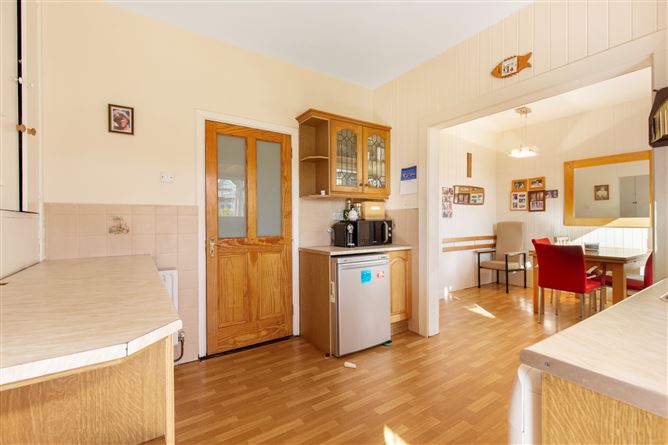 9 Avondale Park, Killiney, Co. Dublin