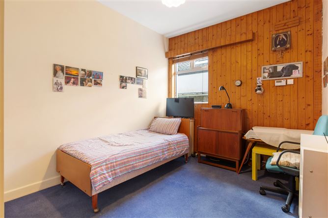 9 Avondale Park, Killiney, Co. Dublin
