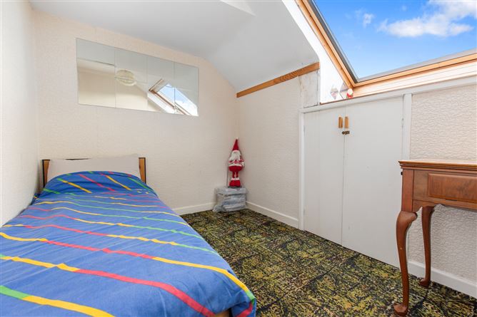 9 Avondale Park, Killiney, Co. Dublin