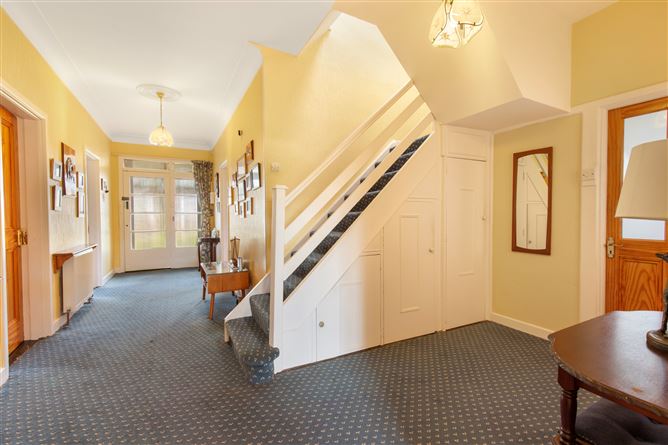 9 Avondale Park, Killiney, Co. Dublin
