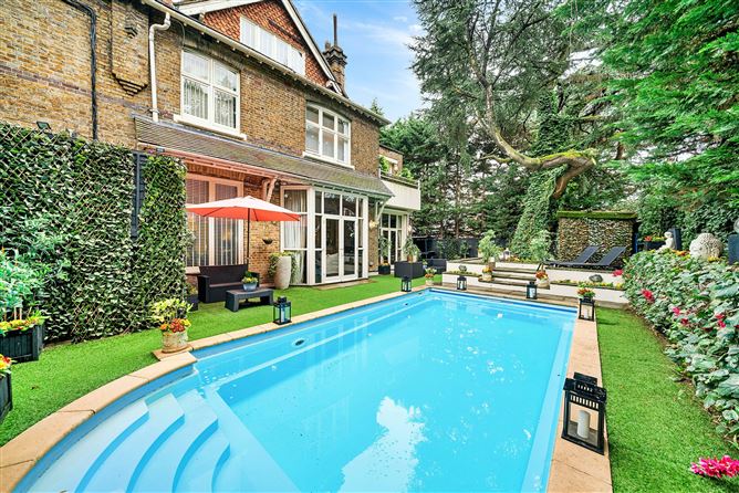 The Secret,London,Greater London,United Kingdom