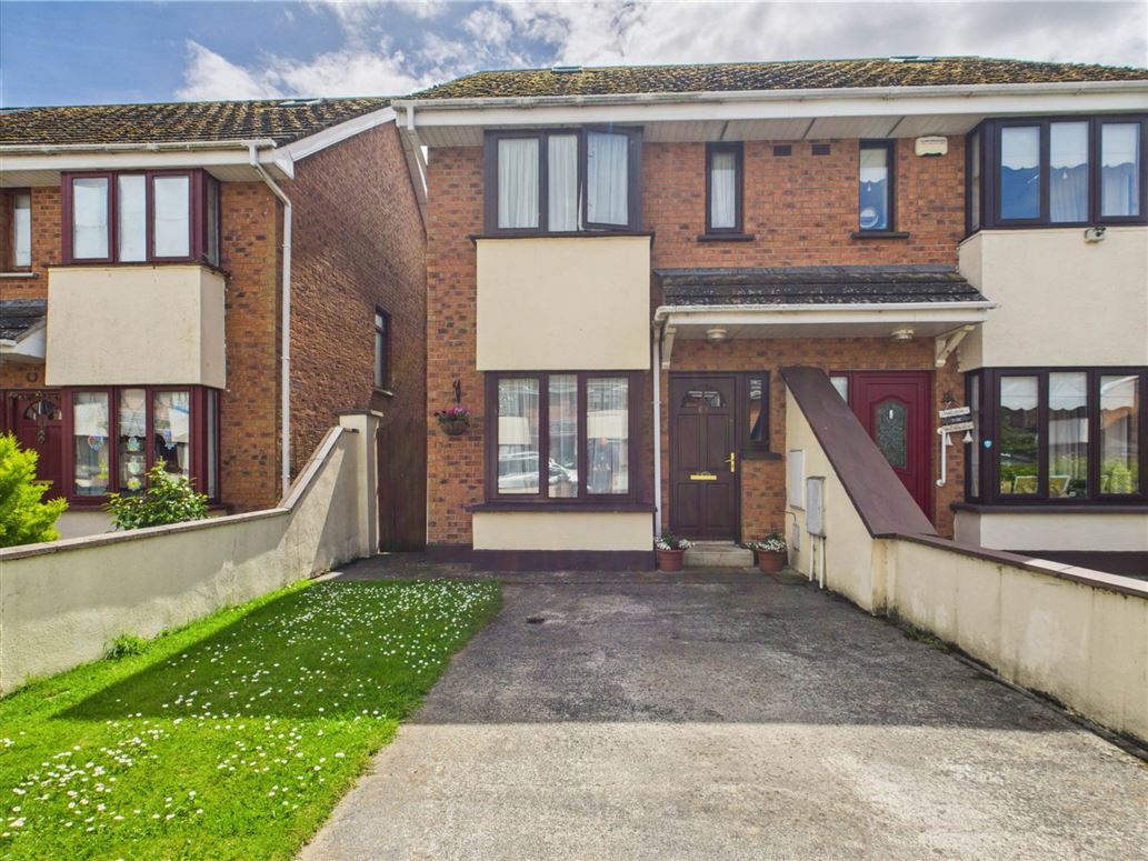 63 Rathstewart Crescent, Athy, County Kildare