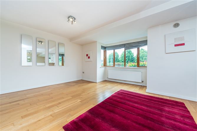 https://photos-a.propertyimages.ie/media/0/4/4/4943440/cb974db3-118c-4a1f-bf45-24dd7c71b81a_l.jpg
