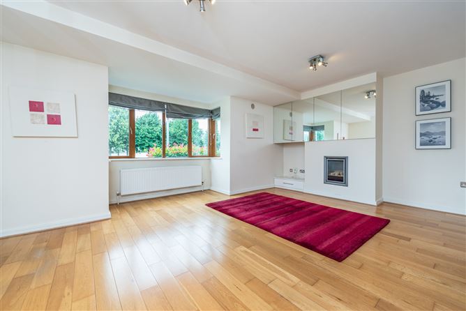 https://photos-a.propertyimages.ie/media/0/4/4/4943440/cb974db3-118c-4a1f-bf45-24dd7c71b81a_l.jpg