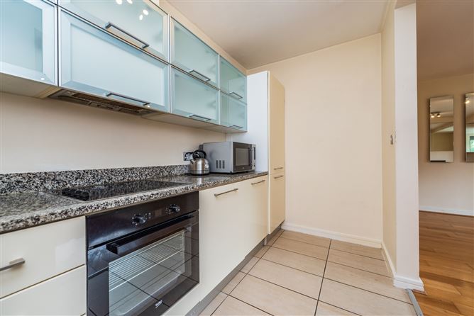 https://photos-a.propertyimages.ie/media/0/4/4/4943440/cb974db3-118c-4a1f-bf45-24dd7c71b81a_l.jpg