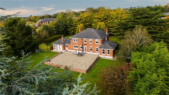 https://photos-a.propertyimages.ie/media/0/4/4/4962440/e6b2dfd5-af3c-4078-b778-198aad2f522e_l.jpg