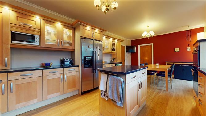 https://photos-a.propertyimages.ie/media/0/4/4/4962440/e6b2dfd5-af3c-4078-b778-198aad2f522e_l.jpg