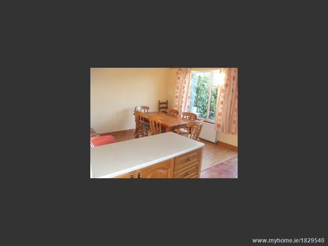 24 College Park, Dunshaughlin, Co. Meath Bannon Auctioneers & Valuers