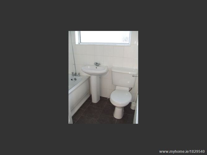 Photo 7 of 8 — 24 College Park, Dunshaughlin, Co. Meath