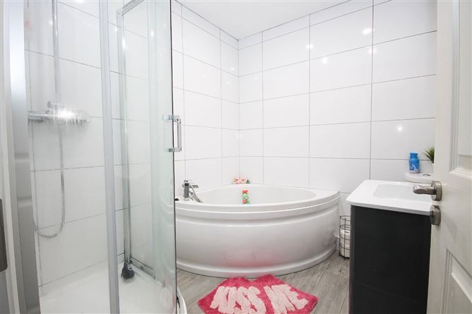 48 The Crescent, Millbrook Lawns, Tallaght, Dublin 24.