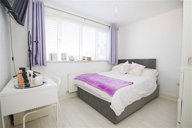 48 The Crescent, Millbrook Lawns, Tallaght, Dublin 24.