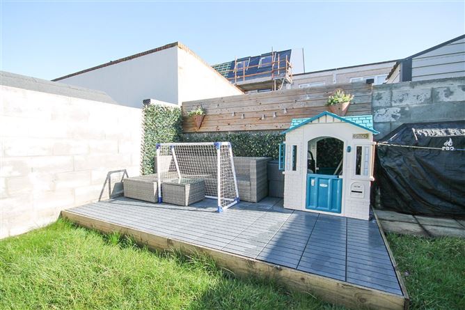 48 The Crescent, Millbrook Lawns, Tallaght, Dublin 24.