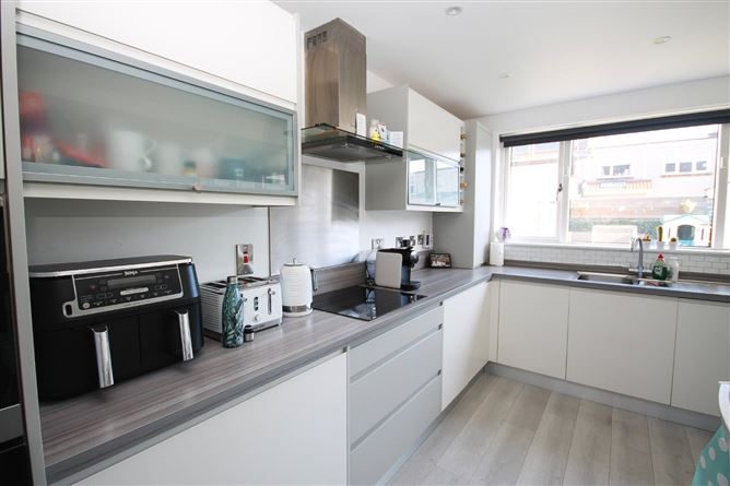 48 The Crescent, Millbrook Lawns, Tallaght, Dublin 24.