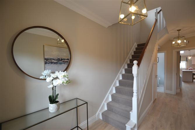 https://photos-a.propertyimages.ie/media/0/4/5/4957540/dd426f95-cb9c-4848-a209-29e76634e474_l.jpg