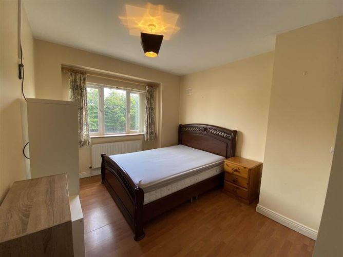 10 The Grove, Millersbrook, Nenagh, Tipperary