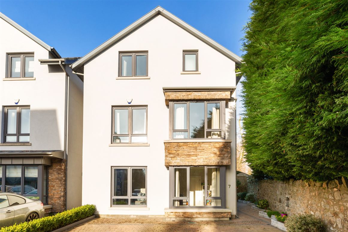 7 Struan Glen, Enniskerry Road, Kilternan, Dublin 18