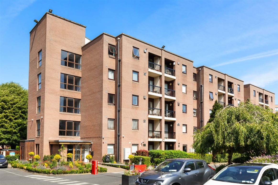 68 Burleigh Court, Burlington Road, Ballsbridge, Dublin 4