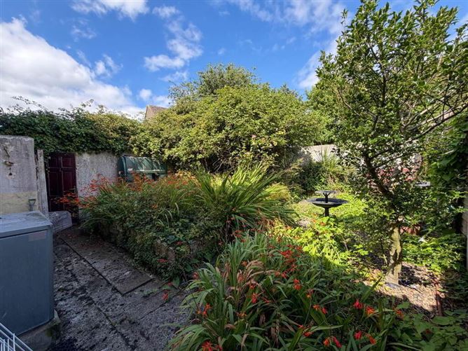 Photo 15 of 17 — 25 Moylish Road, Limerick