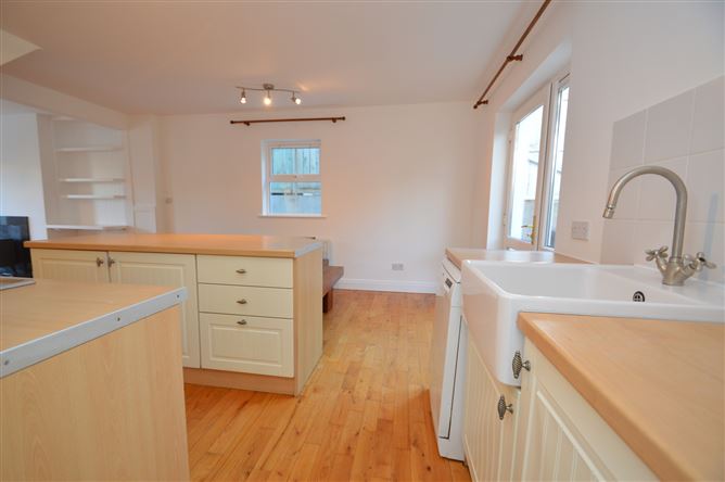 7 Pairc Na Gleann, Ballycotton, Cork