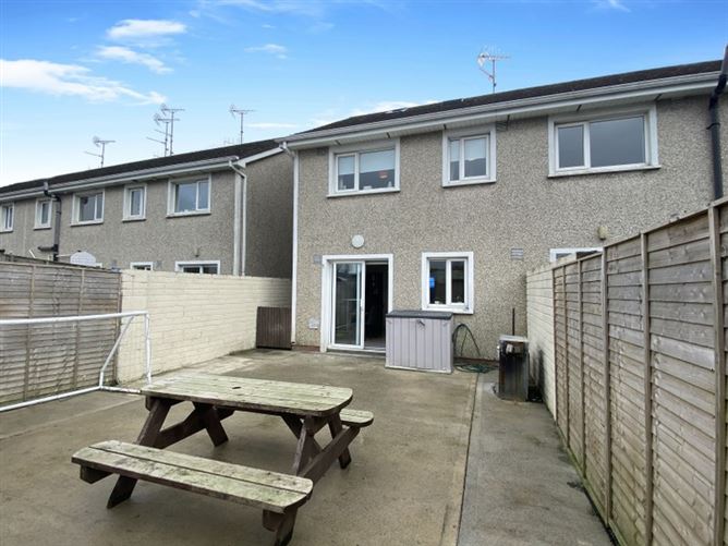 No 6 Woodbury, Gorey, Wexford